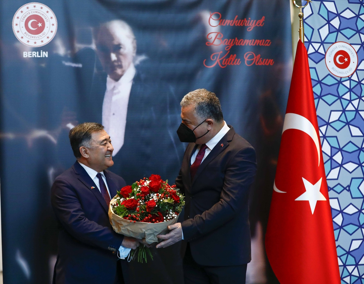 Berlin`de 29 Ekim Cumhuriyet Bayramı kutlandı
