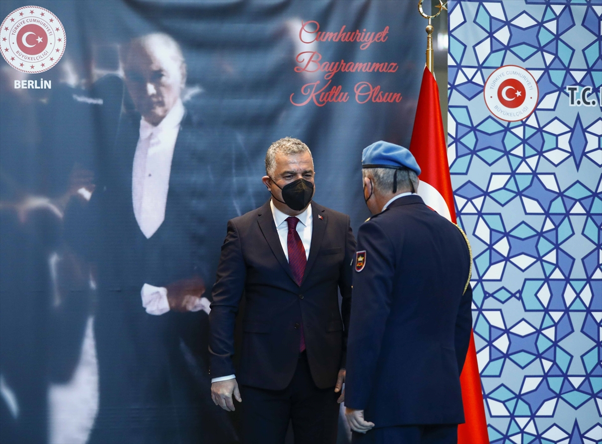 Berlin`de 29 Ekim Cumhuriyet Bayramı kutlandı