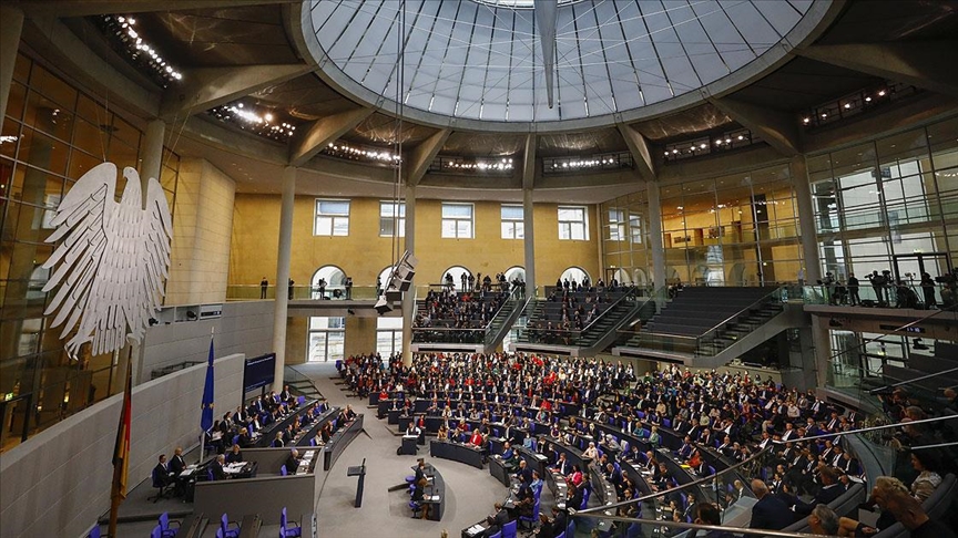 Almanya, Rusya'yı hedefe alırken Çin'i rakip gördü