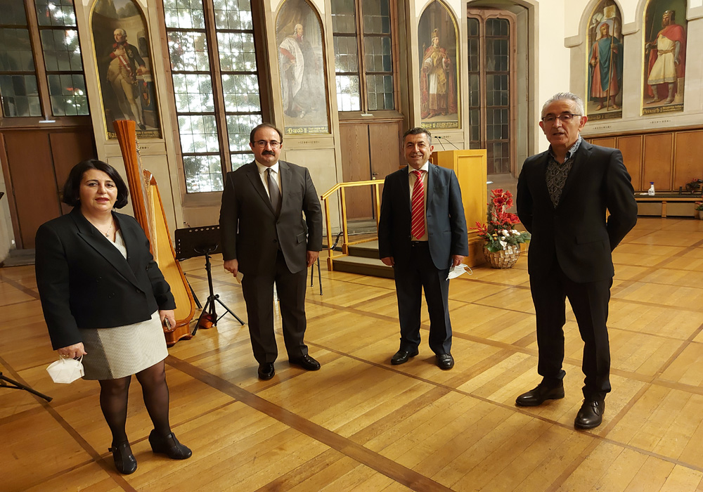 Frankfurt'tan Arif Arslaner'e onur plaketi
