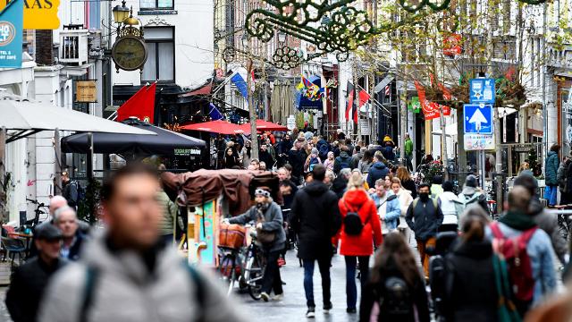 Hollanda'da Omicron alarmı