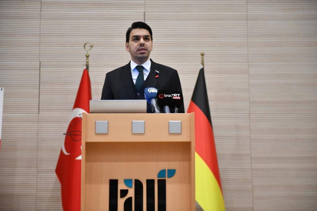 “Türk toplumu Almanya’nın ayrılmaz bir parçası”