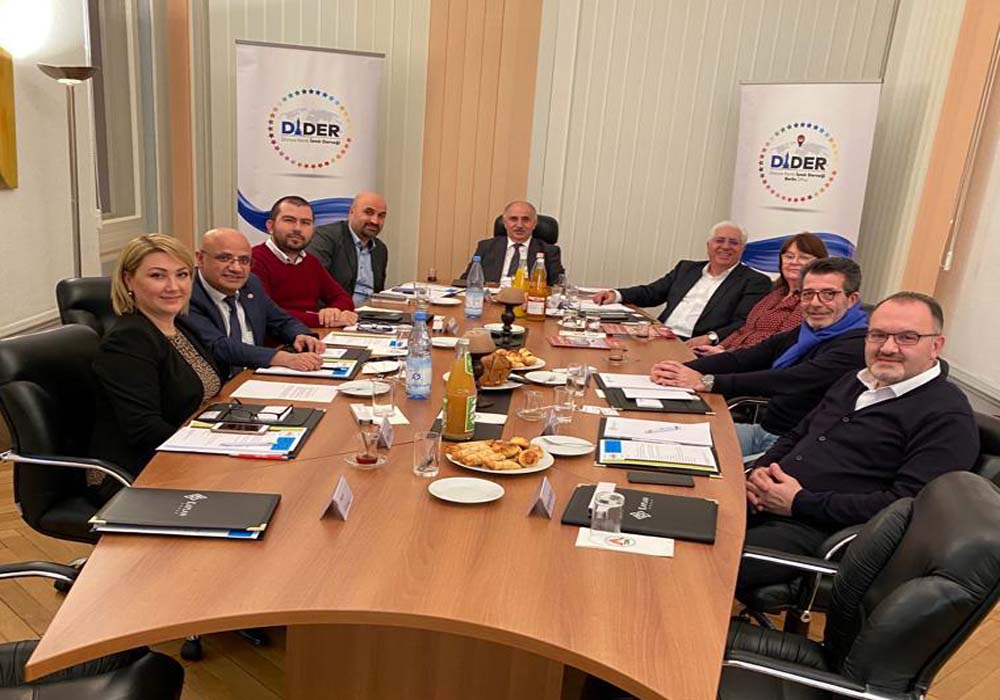 İzmir Tanıtım Ofisleri Başkanları Berlin’de toplandı