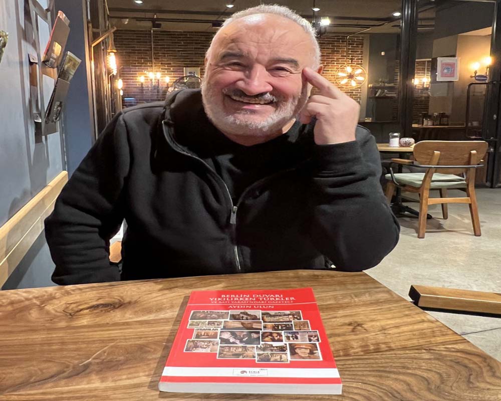 “Berlin Duvarı Yıkılırken Türkler ve Batı Yakasındaki Gazeteci”