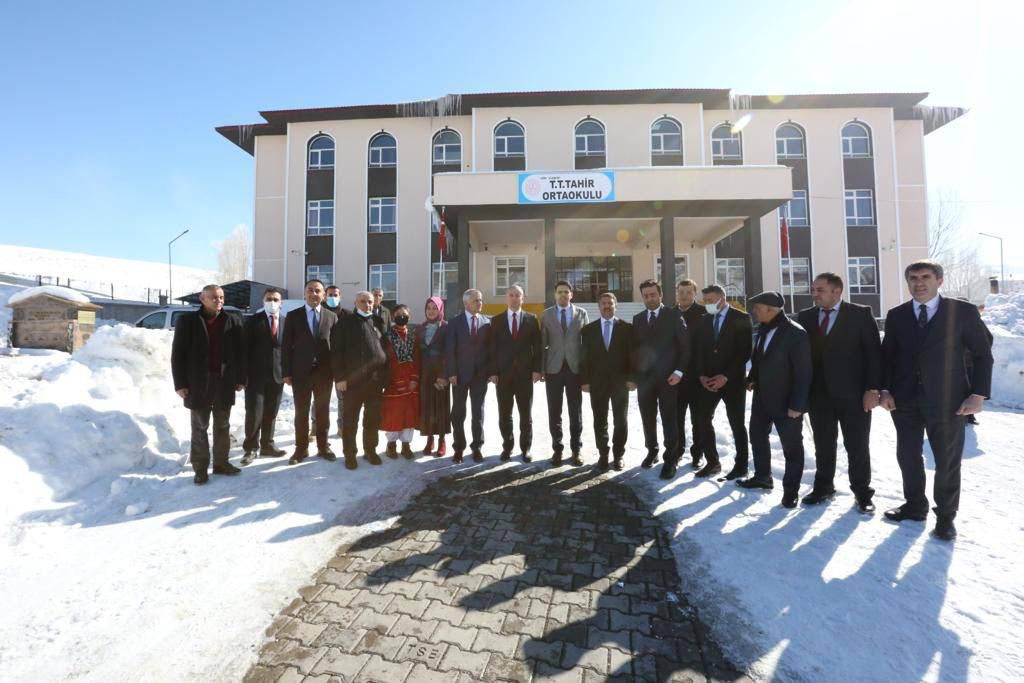 YTB HANAU SALDIRISI KURBANI GÖKHAN GÜLTEKİN İÇİN KÜTÜPHANE AÇTI