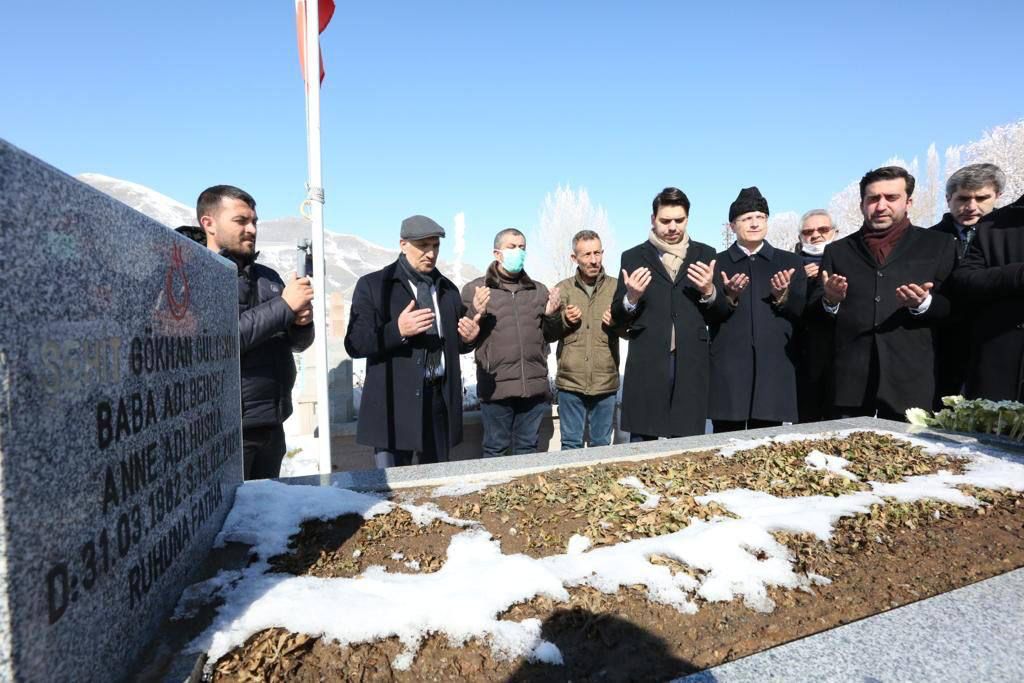 YTB HANAU SALDIRISI KURBANI GÖKHAN GÜLTEKİN İÇİN KÜTÜPHANE AÇTI