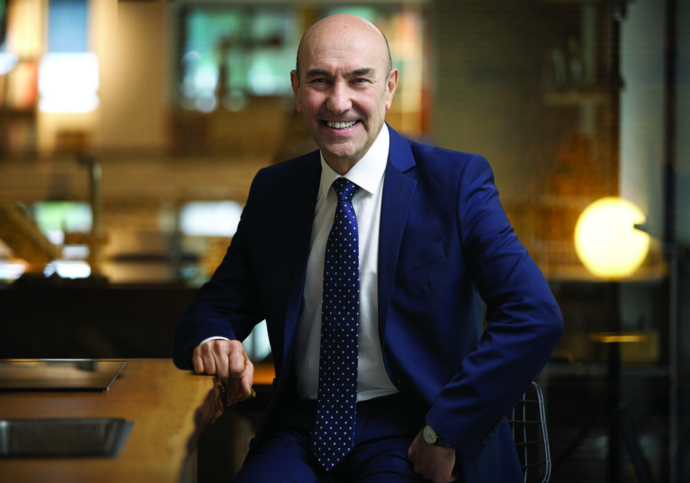 Tunç Soyer’den, Peter Tschentscher'e davet