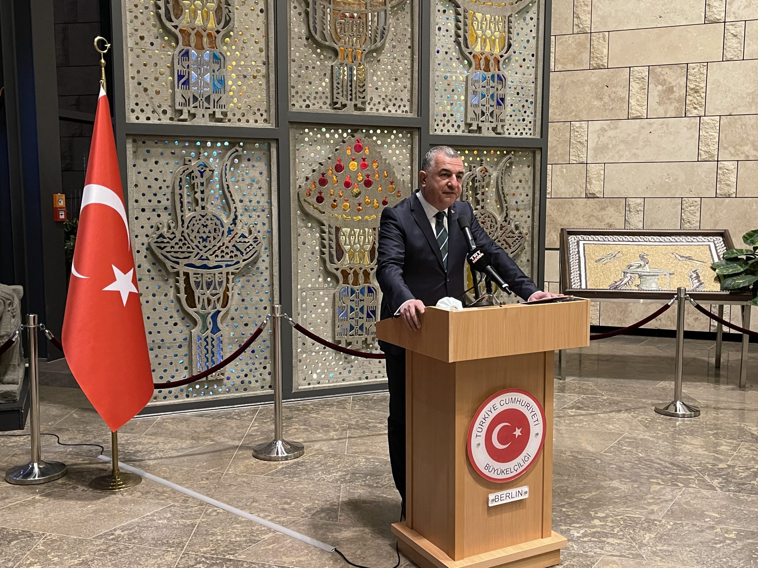 Büyükelçi Şen: Tıp Bayramı, sadece mesleki değil milli bir gündür