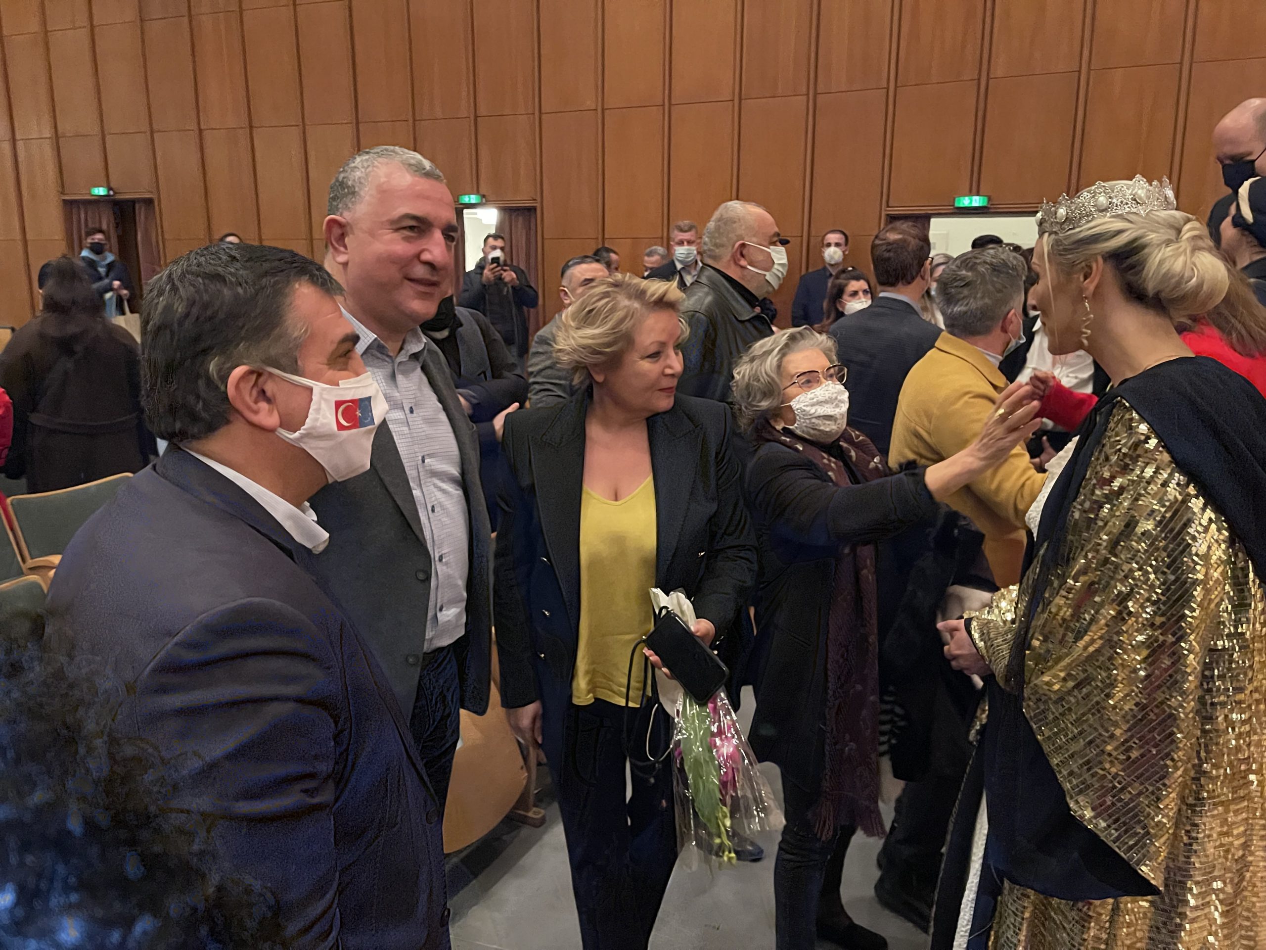 “Kibele´nin Kızları” ayakta alkışlandı