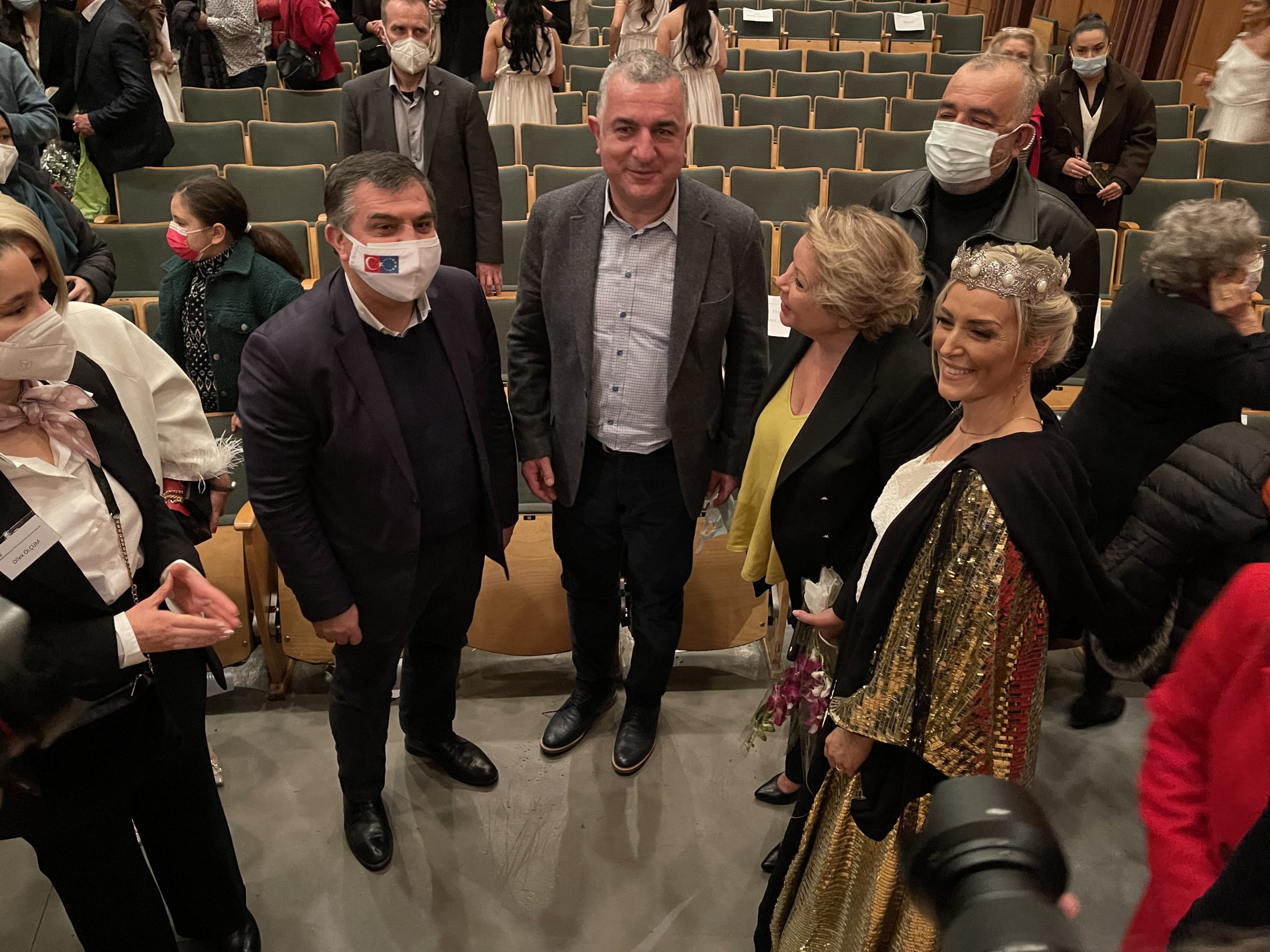 “Kibele´nin Kızları” ayakta alkışlandı