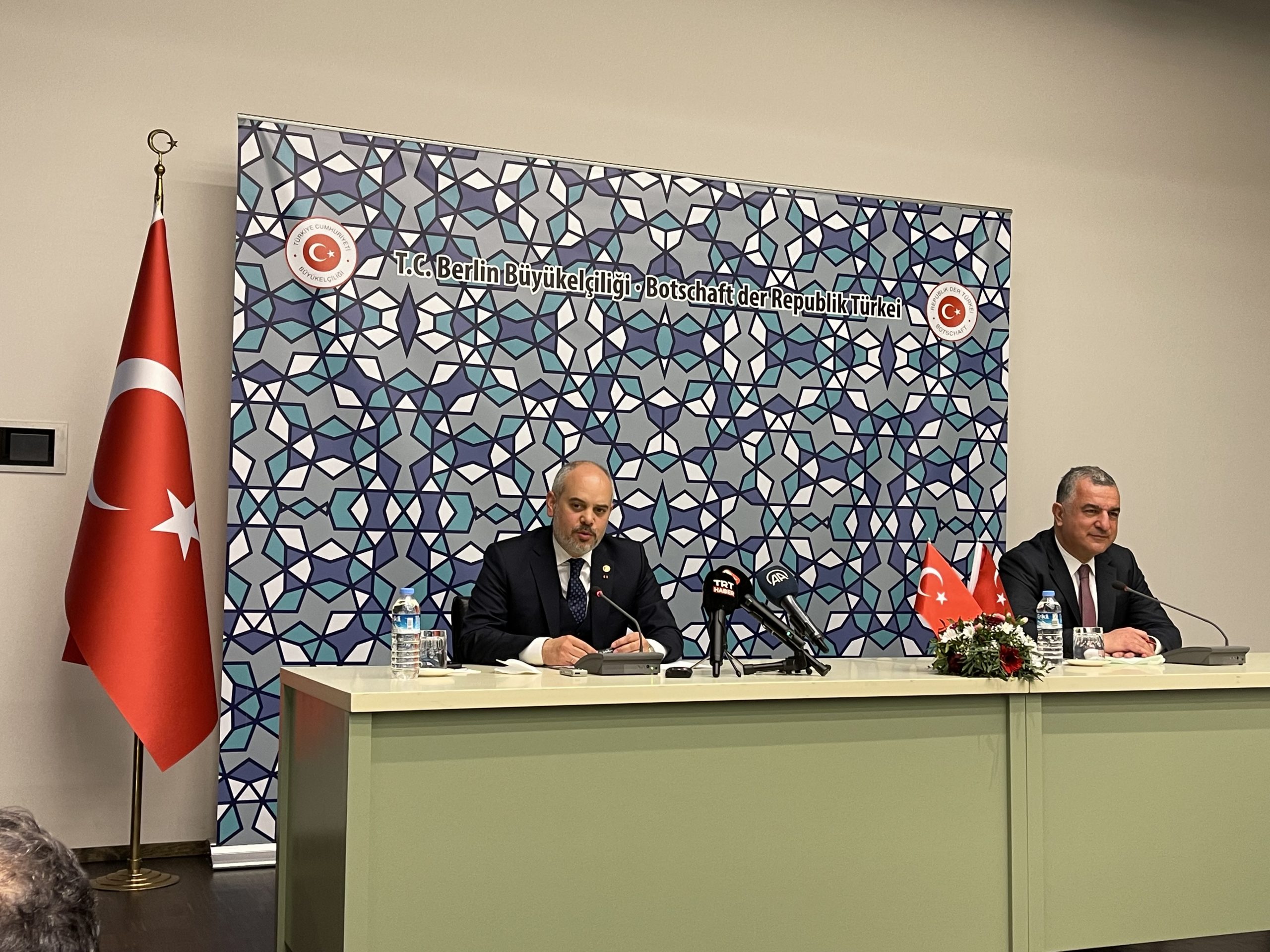 Akif Çağatay Kılıç: İki yüzlü tutumlar, değiştirilen kurallar bizi üzüyor