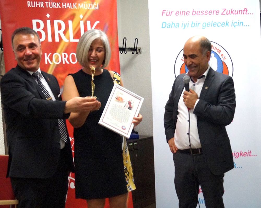 "Yılın Emekçi Kadını" Ödülü Sahibini Buldu