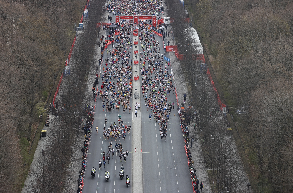 Genarali Berlin Yarı Maratonu koşuldu