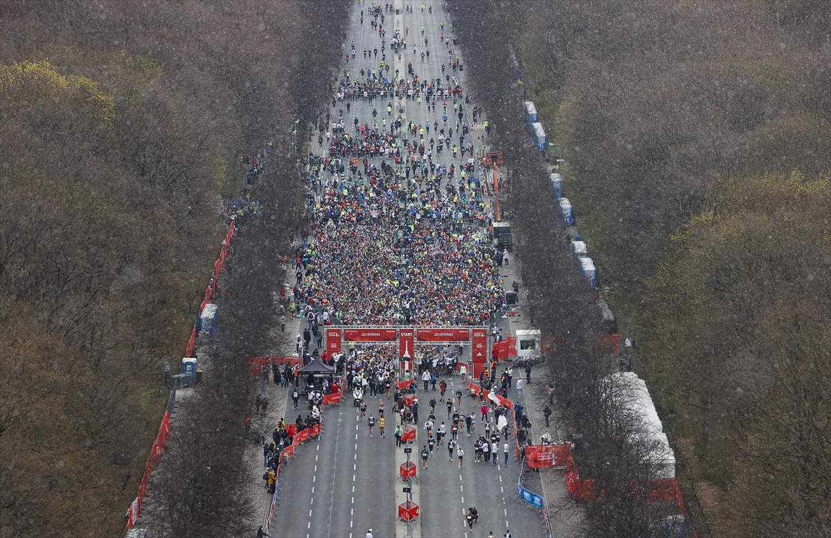 Genarali Berlin Yarı Maratonu koşuldu