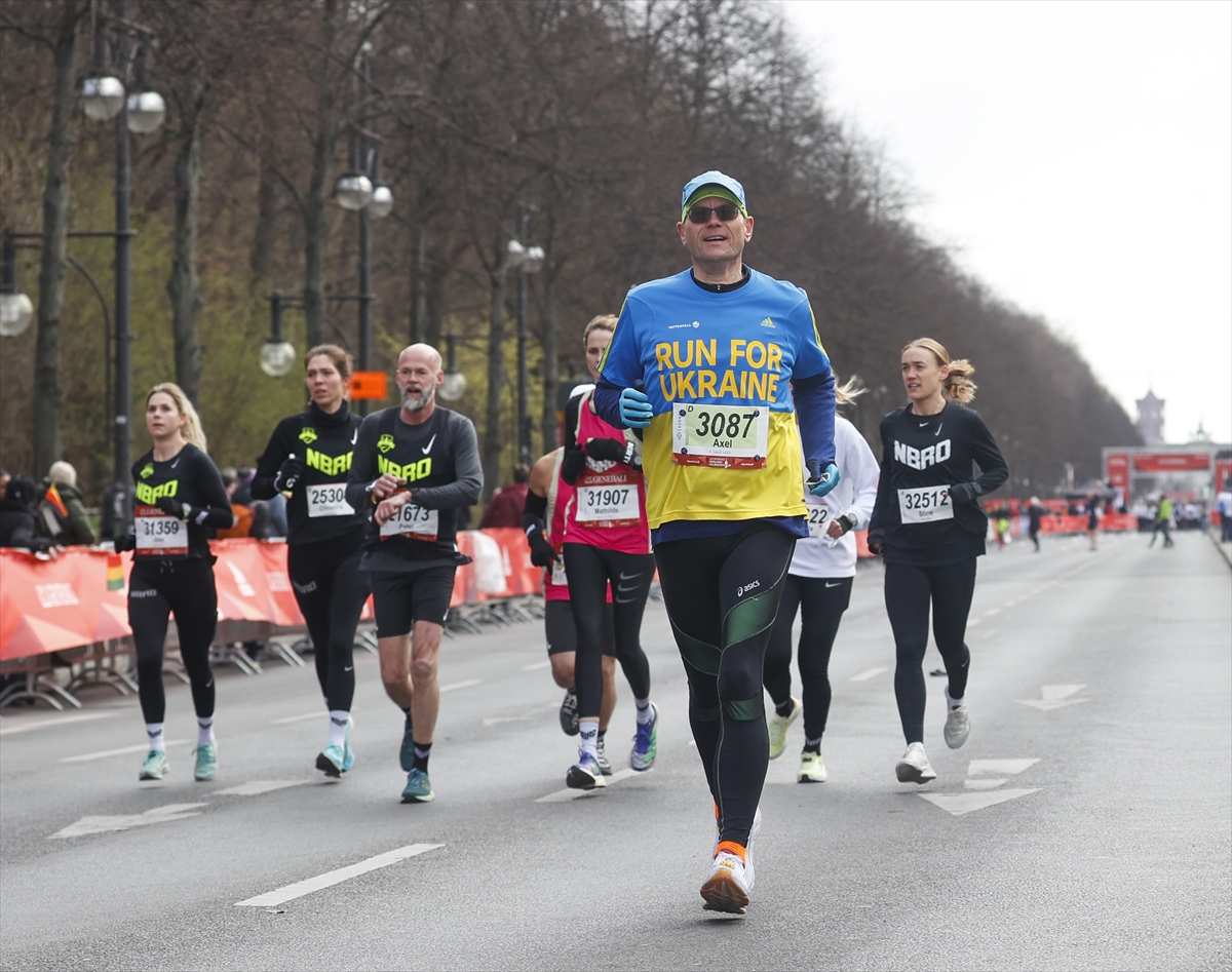 Genarali Berlin Yarı Maratonu koşuldu