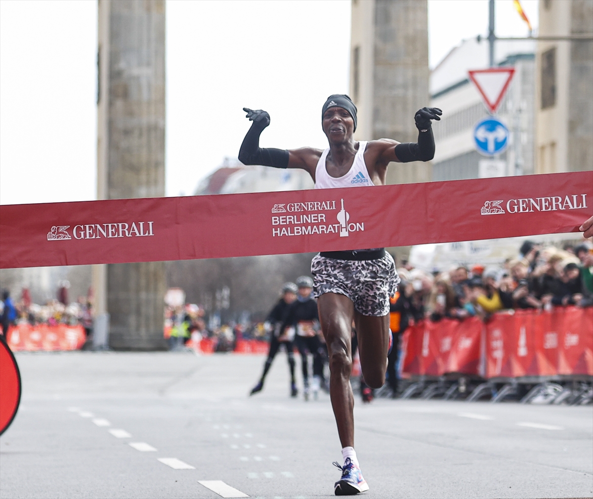 Genarali Berlin Yarı Maratonu koşuldu