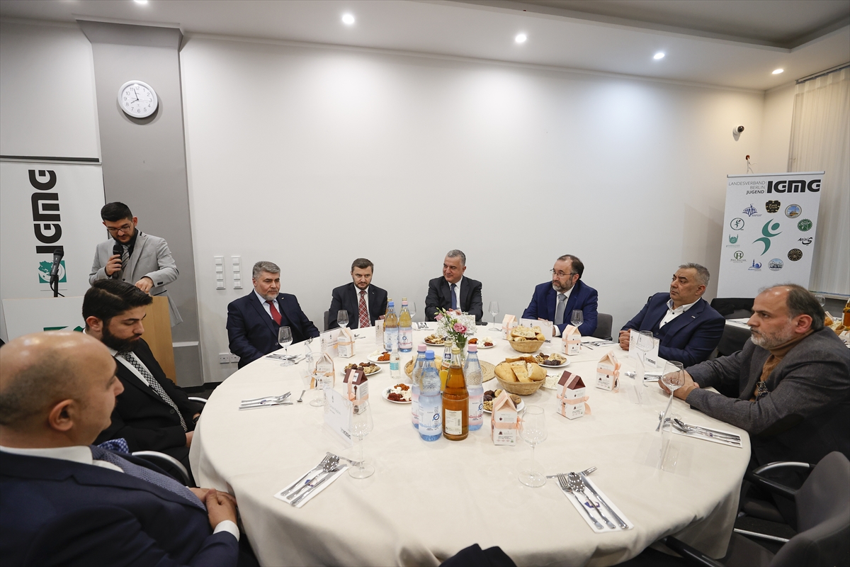 İGMG Teşkilatı sivil toplum temsilcilerini iftarda buluşturdu