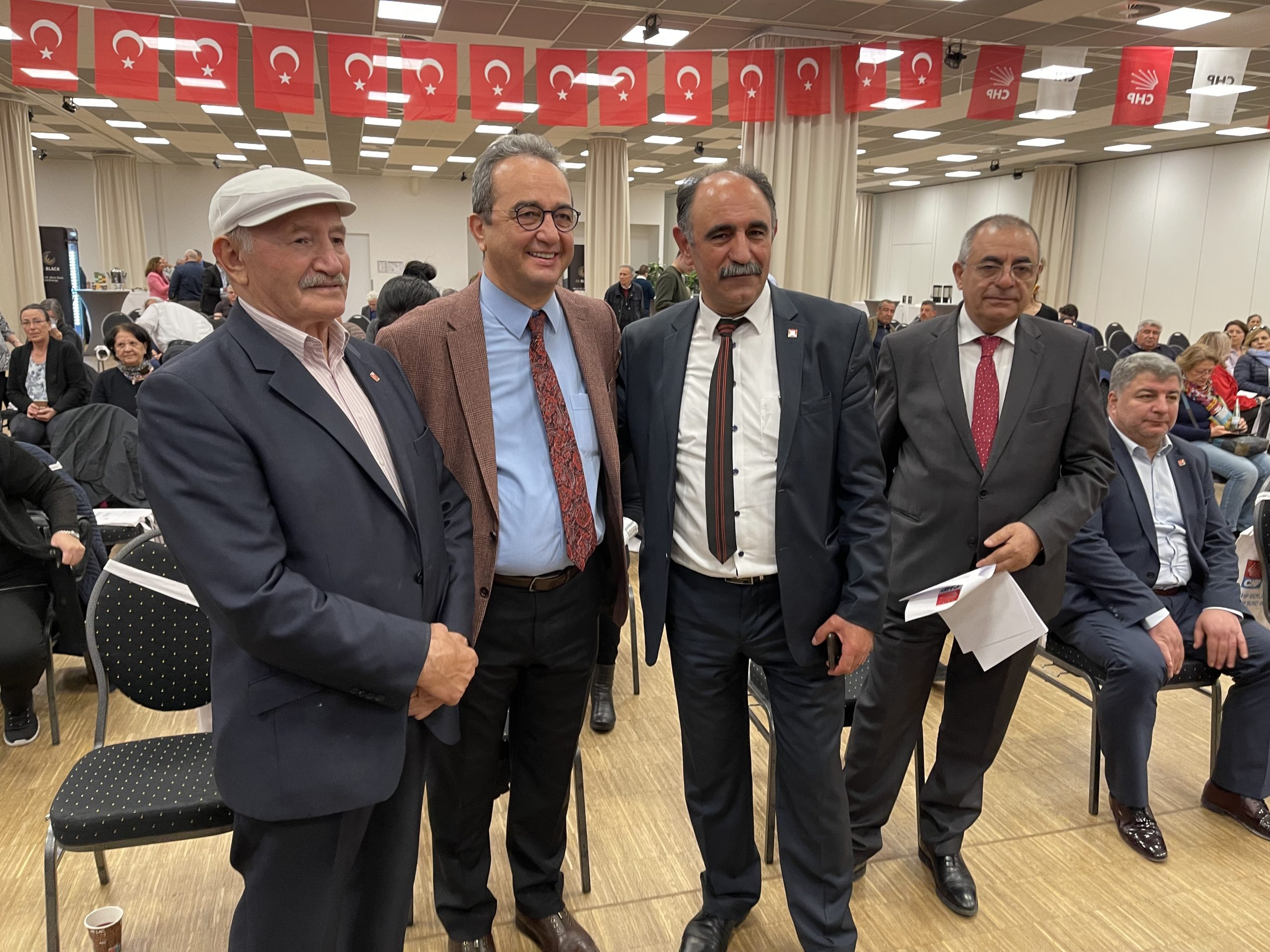 Kenan Kolat, CHP Berlin Birliği’ne yeniden başkan seçildi