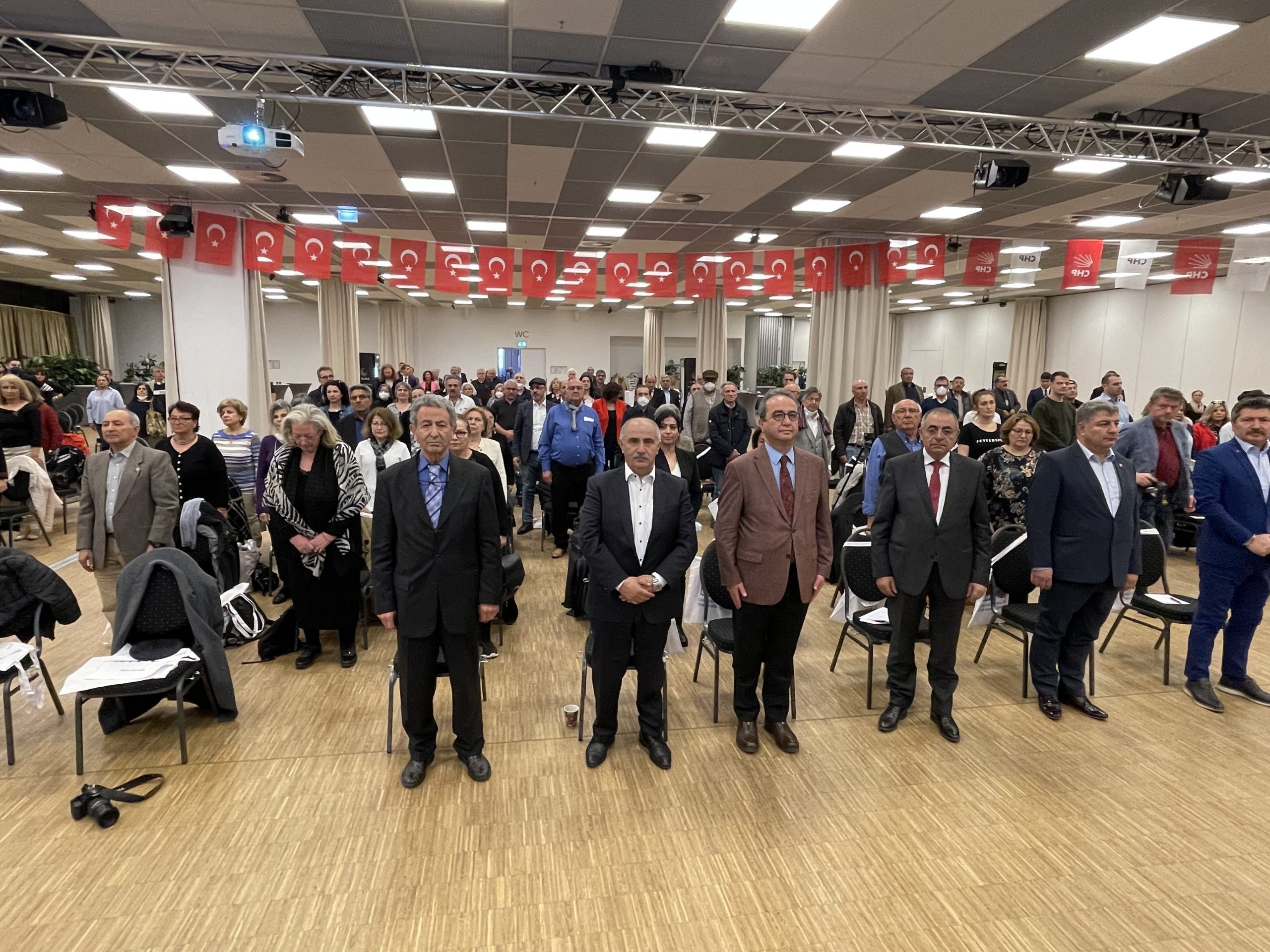 Kenan Kolat, CHP Berlin Birliği’ne yeniden başkan seçildi