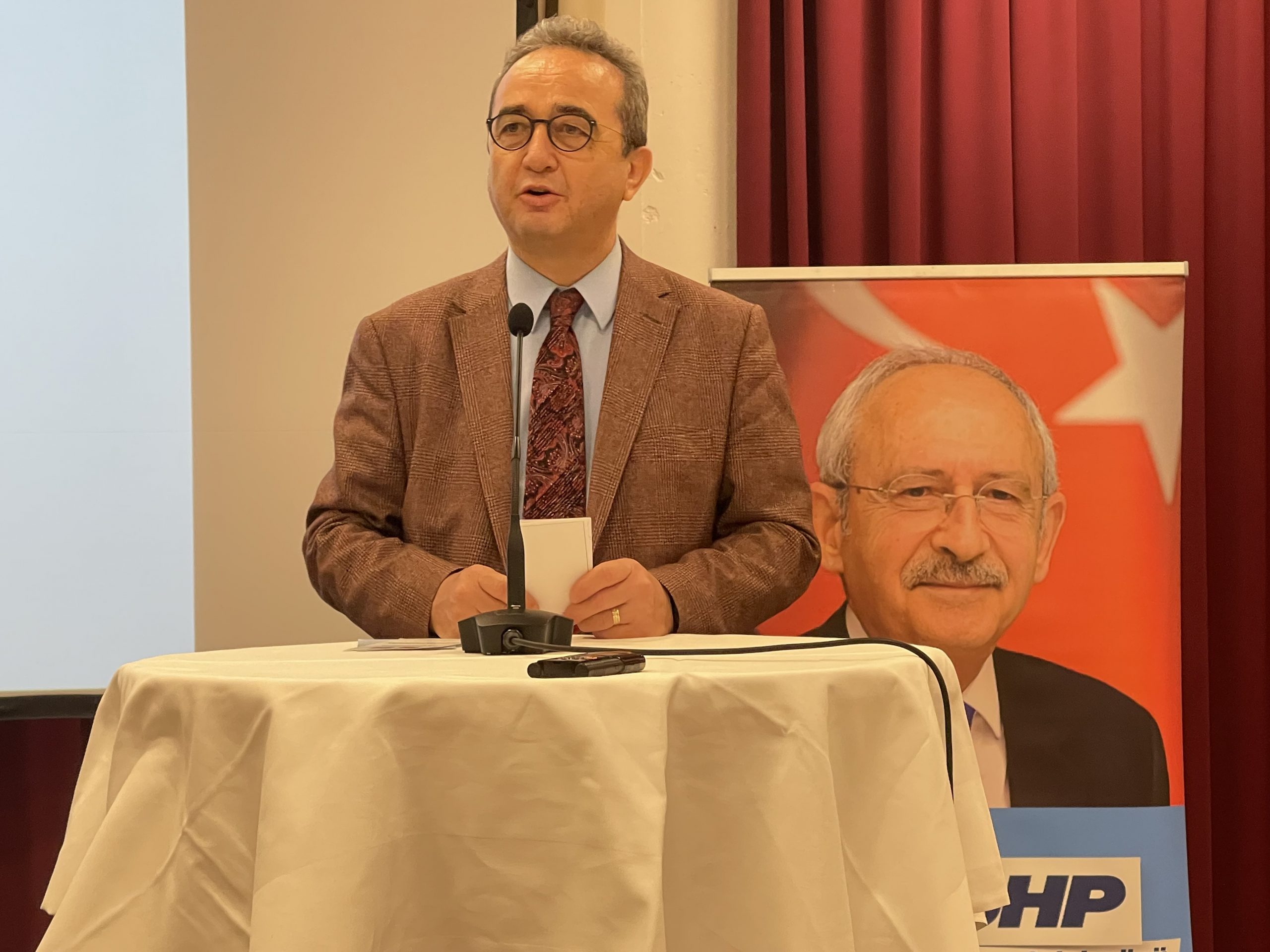 Kenan Kolat, CHP Berlin Birliği’ne yeniden başkan seçildi