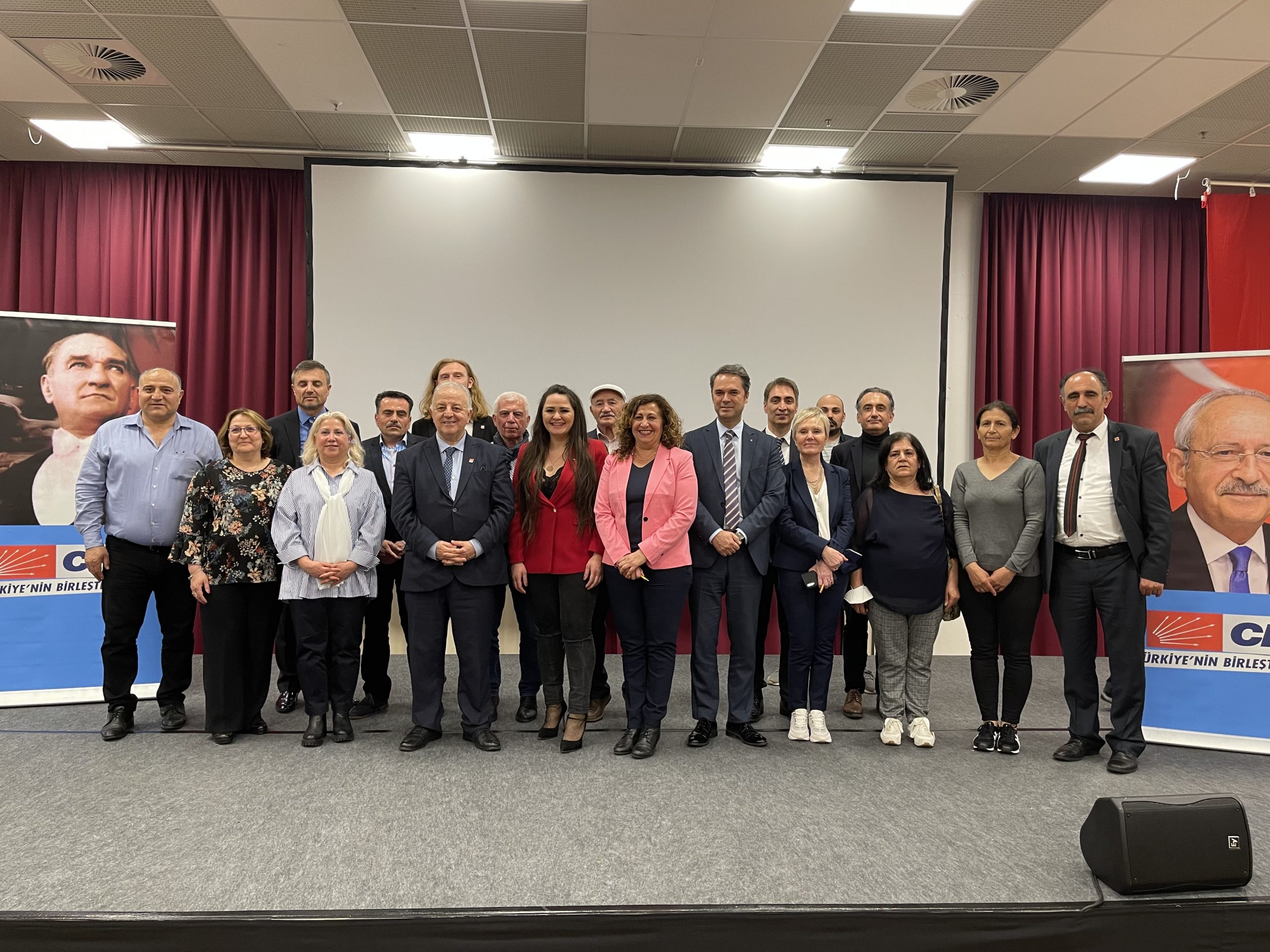Kenan Kolat, CHP Berlin Birliği’ne yeniden başkan seçildi