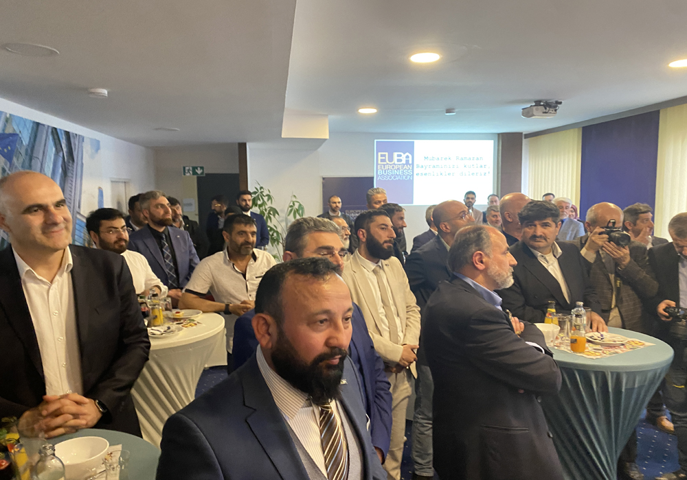 EUBA DOĞU ALMANYA’DA ÖZLENEN BAYRAMLAŞMA