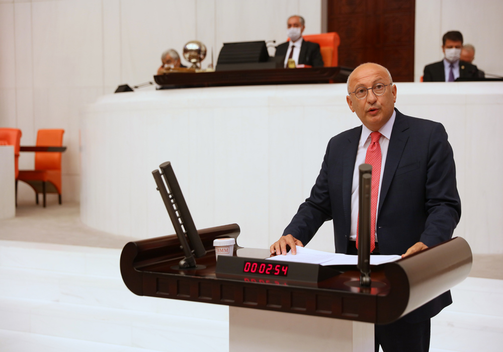 “Tarife kurnazlığından vazgeçin! Bilet zammını derhal kaldırın!”