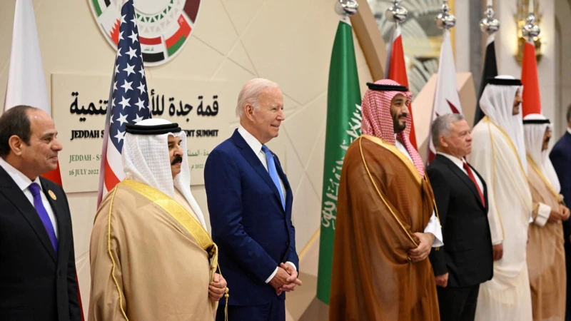 Biden: "ABD Hiçbir Yere Gitmiyor"