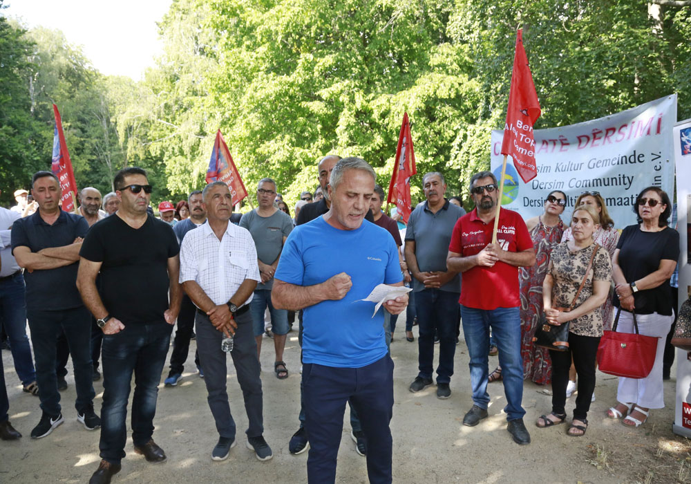 Ankara’daki Saldırılar Berlin Elçiliği Önünde Protesto Edildi