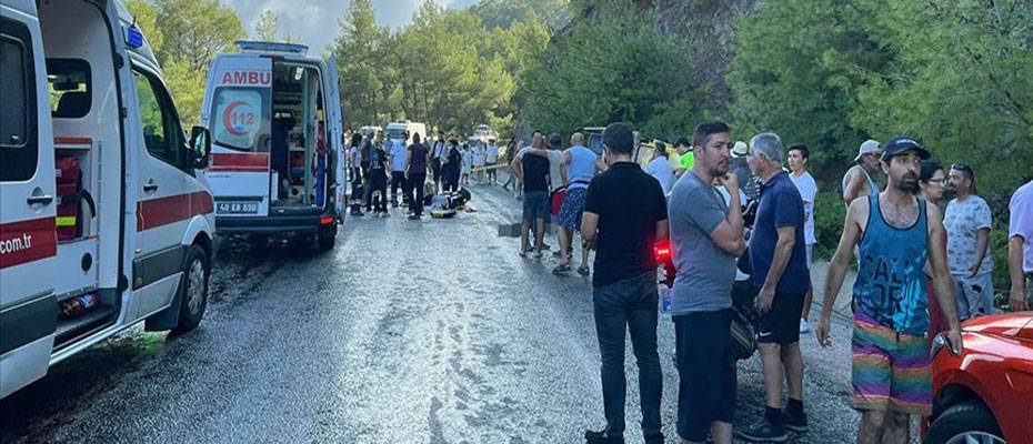 Marmaris'te cip safari aracı devrildi, 5 kişi hayatını kaybetti