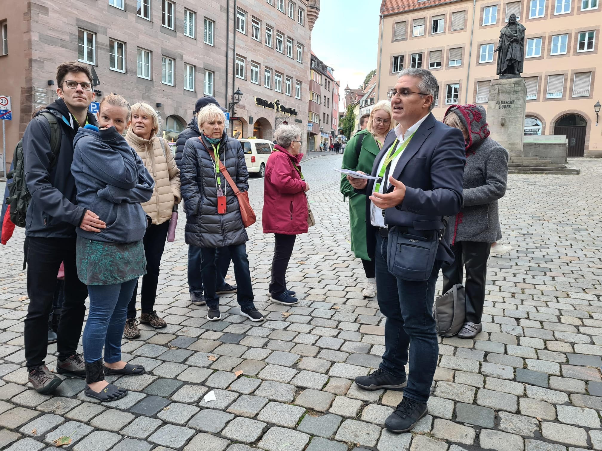 Düşmanlıktan Dostluğa - 600 Yıl Nürnberg Tarihinde Türkler