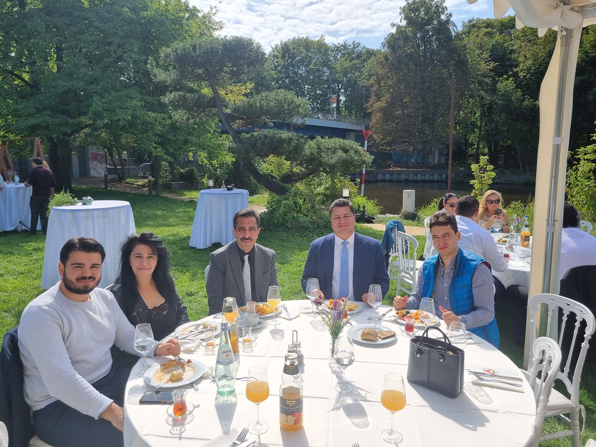 TDU üyeleri kahvaltıda buluştu