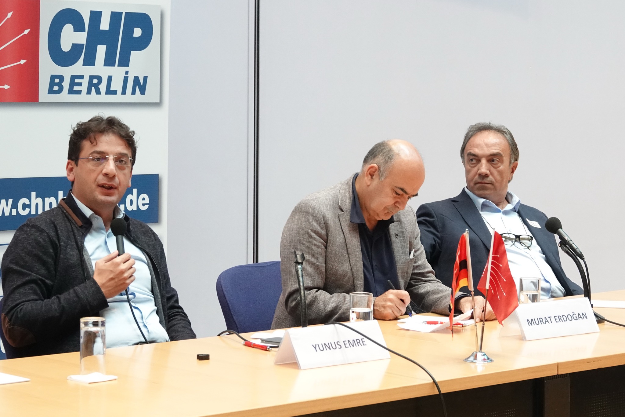 CHP Berlin ‘Yurt Dışı Türkler Çalıştayı’ düzenledi