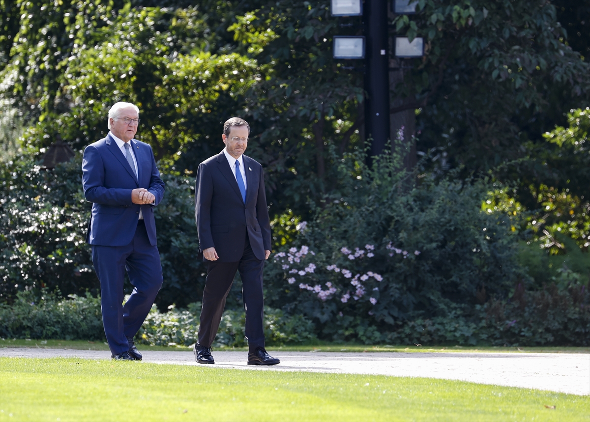 Steinmeier, İsrail Cumhurbaşkanı Herzog ile bir araya geldi