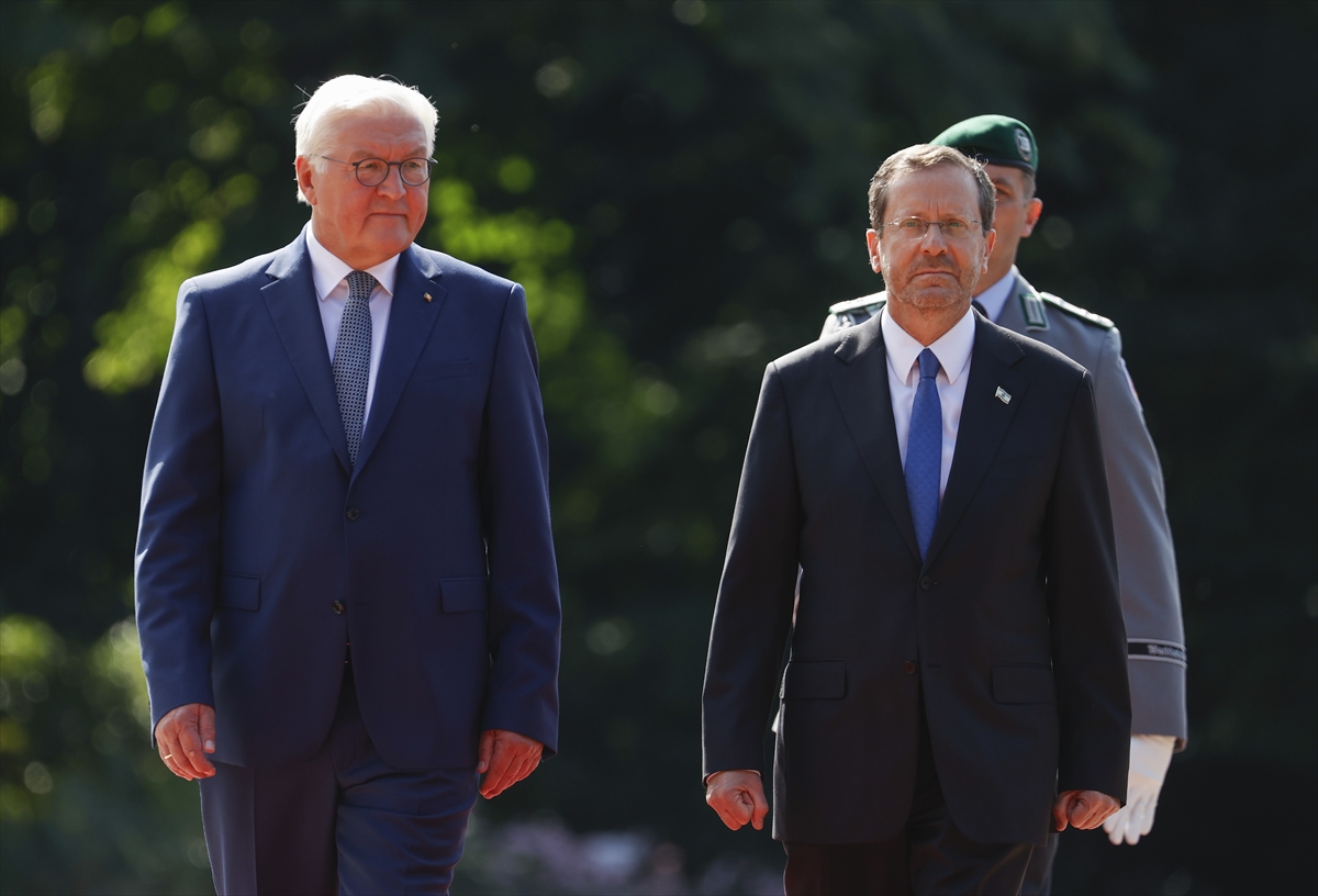 Steinmeier, İsrail Cumhurbaşkanı Herzog ile bir araya geldi