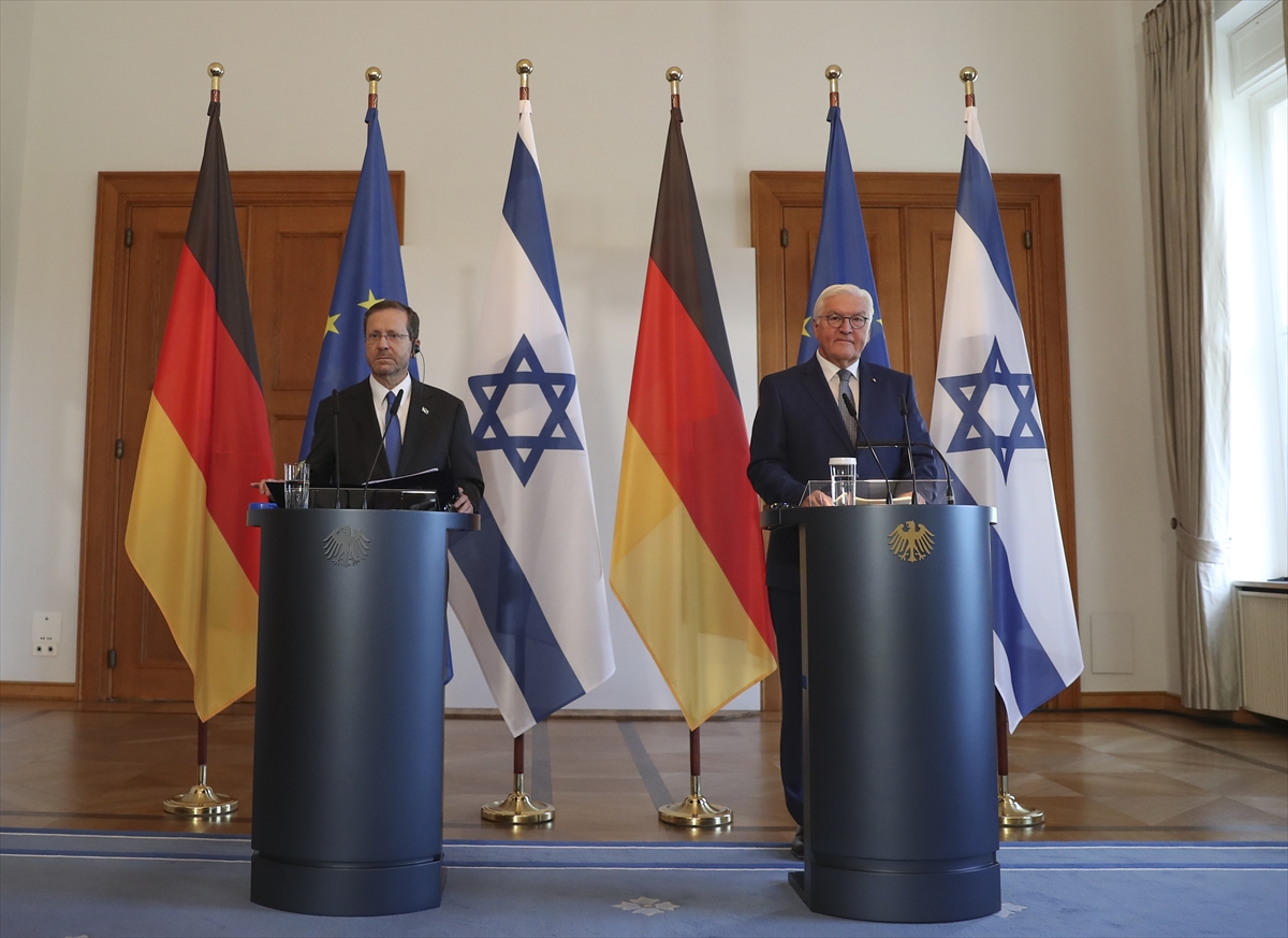 Steinmeier, İsrail Cumhurbaşkanı Herzog ile bir araya geldi