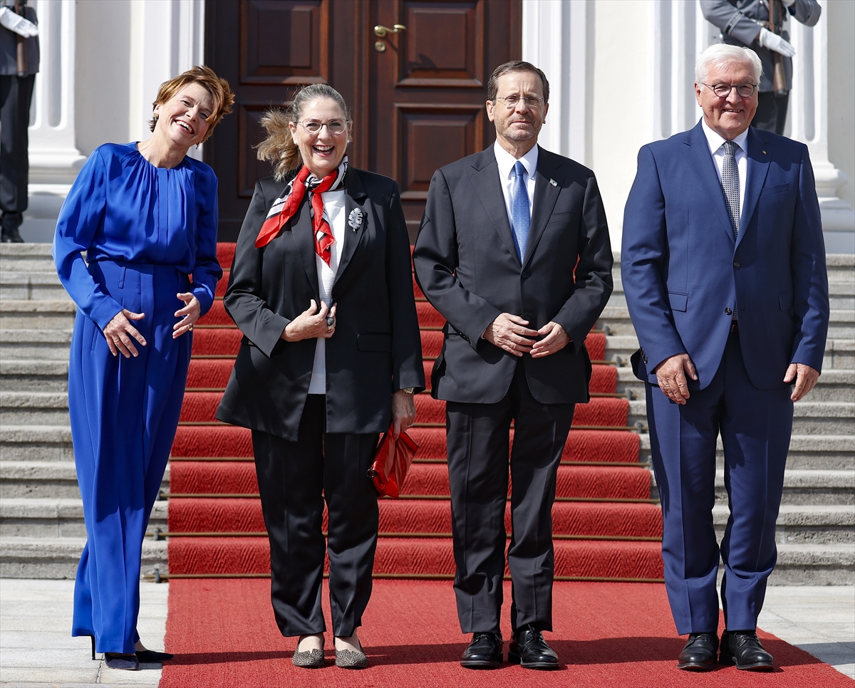 Steinmeier, İsrail Cumhurbaşkanı Herzog ile bir araya geldi