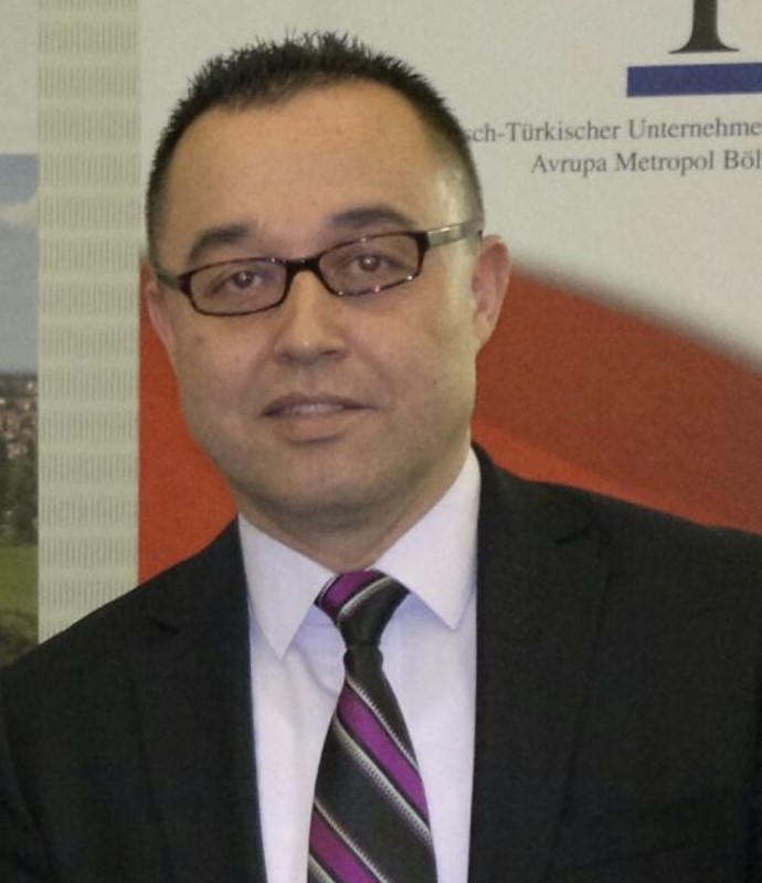 Halil Cesur: Çocuklarınızla yakından ilgilenin
