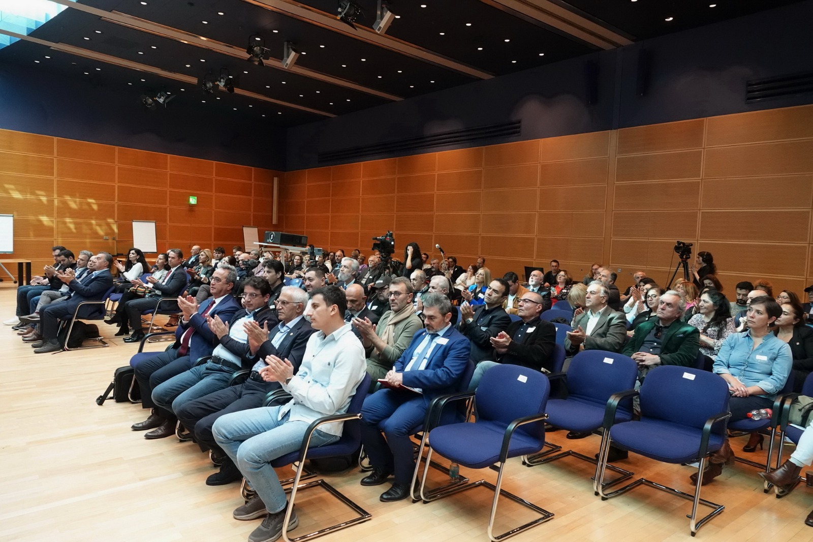CHP Berlin ‘Yurt Dışı Türkler Çalıştayı’ düzenledi
