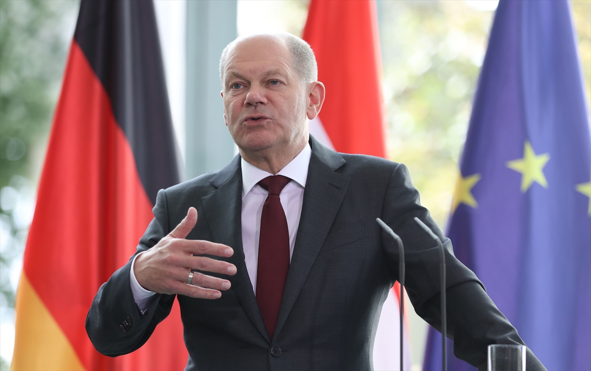 Scholz, Sırbistan ile Kosova arasındaki gerilimin tırmandırılmamasını istedi