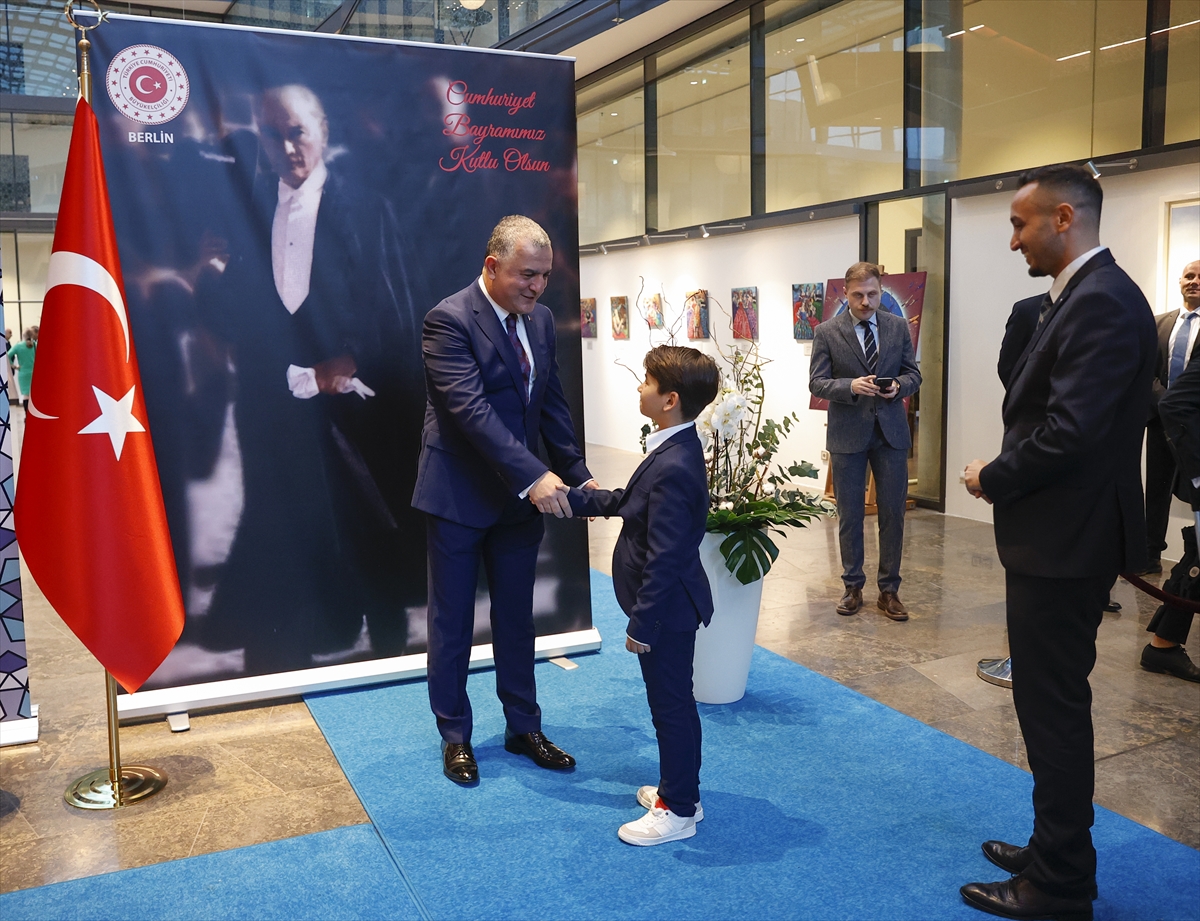 Almanya'da 29 Ekim Cumhuriyet Bayramı resepsiyonu verildi