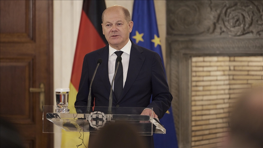 Scholz, Almanya’nın Gürcistan’ı AB yolunda desteklemeyi sürdürdüğünü belirtti