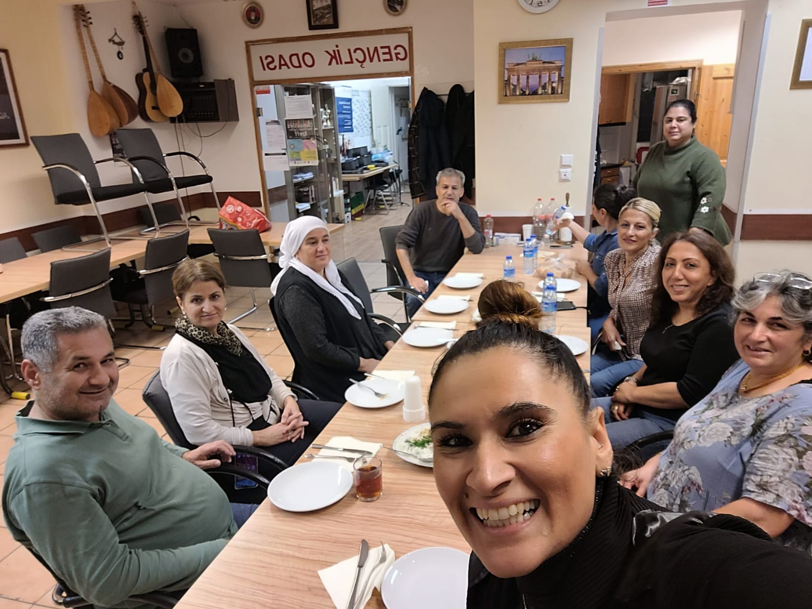 Berlin`de, Sivaslı Canlar Derneği yeni dönem kursları başladı