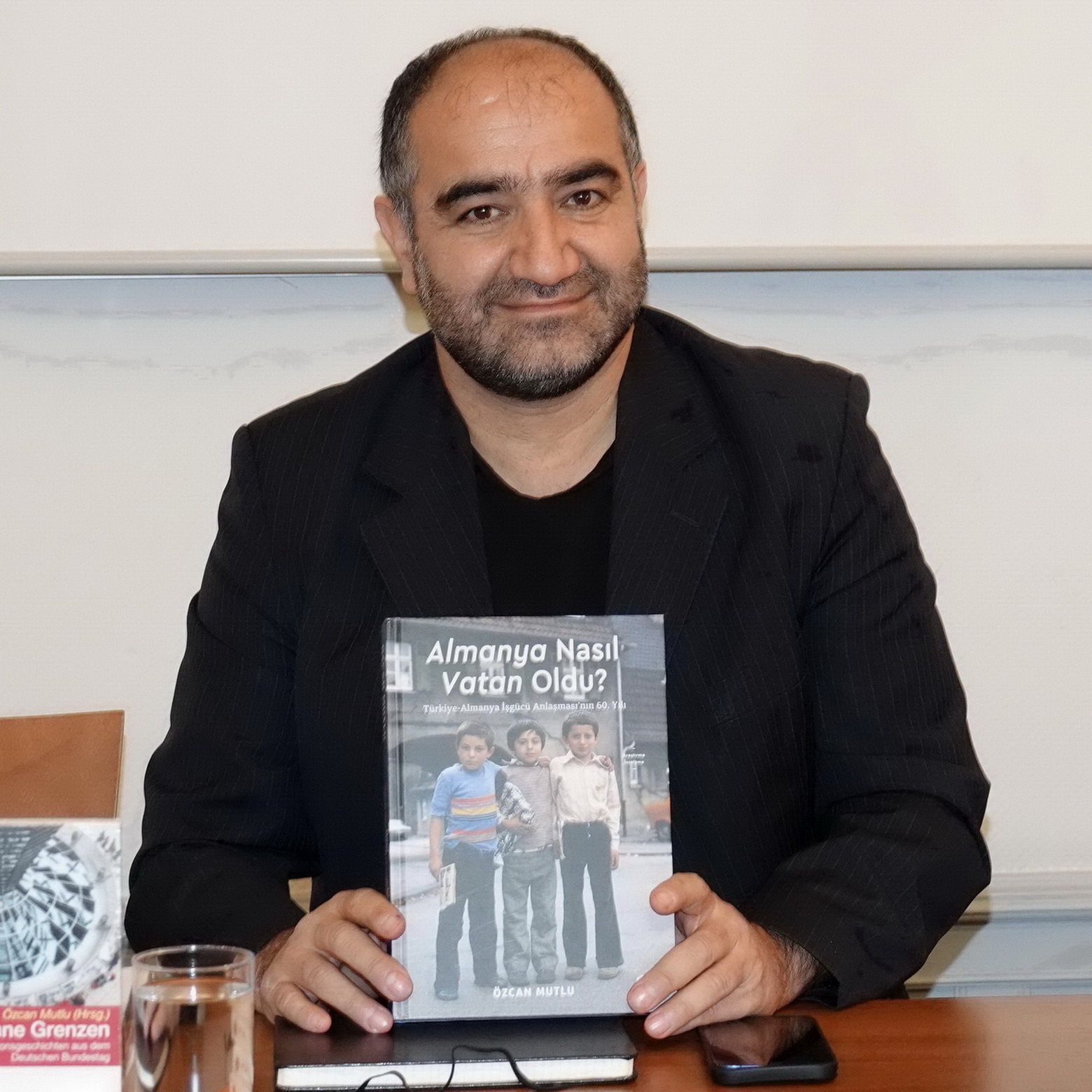 Özcan Mutlu: Beni eğitim kamçıladı