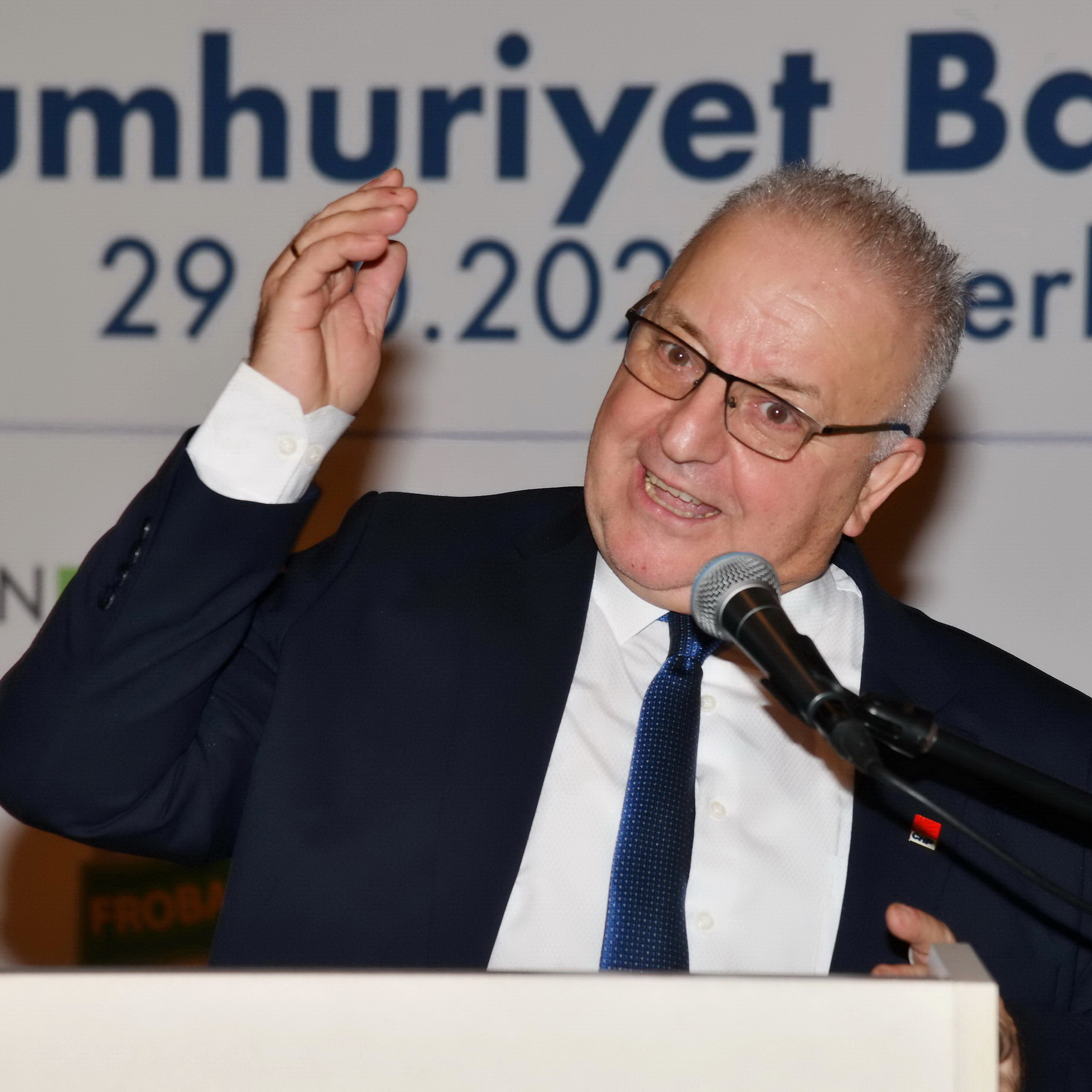 CHP'den "Yurtdışı Türkler Bakanlığı"