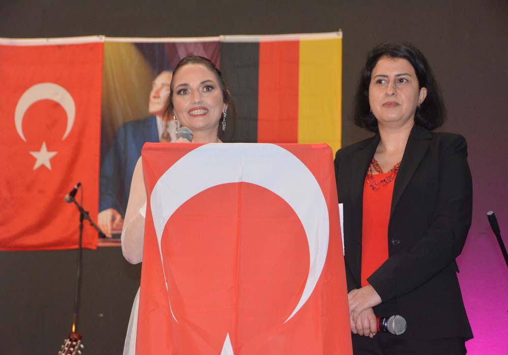 Essen’de Anlamlı Cumhuriyet Bayramı Şöleni