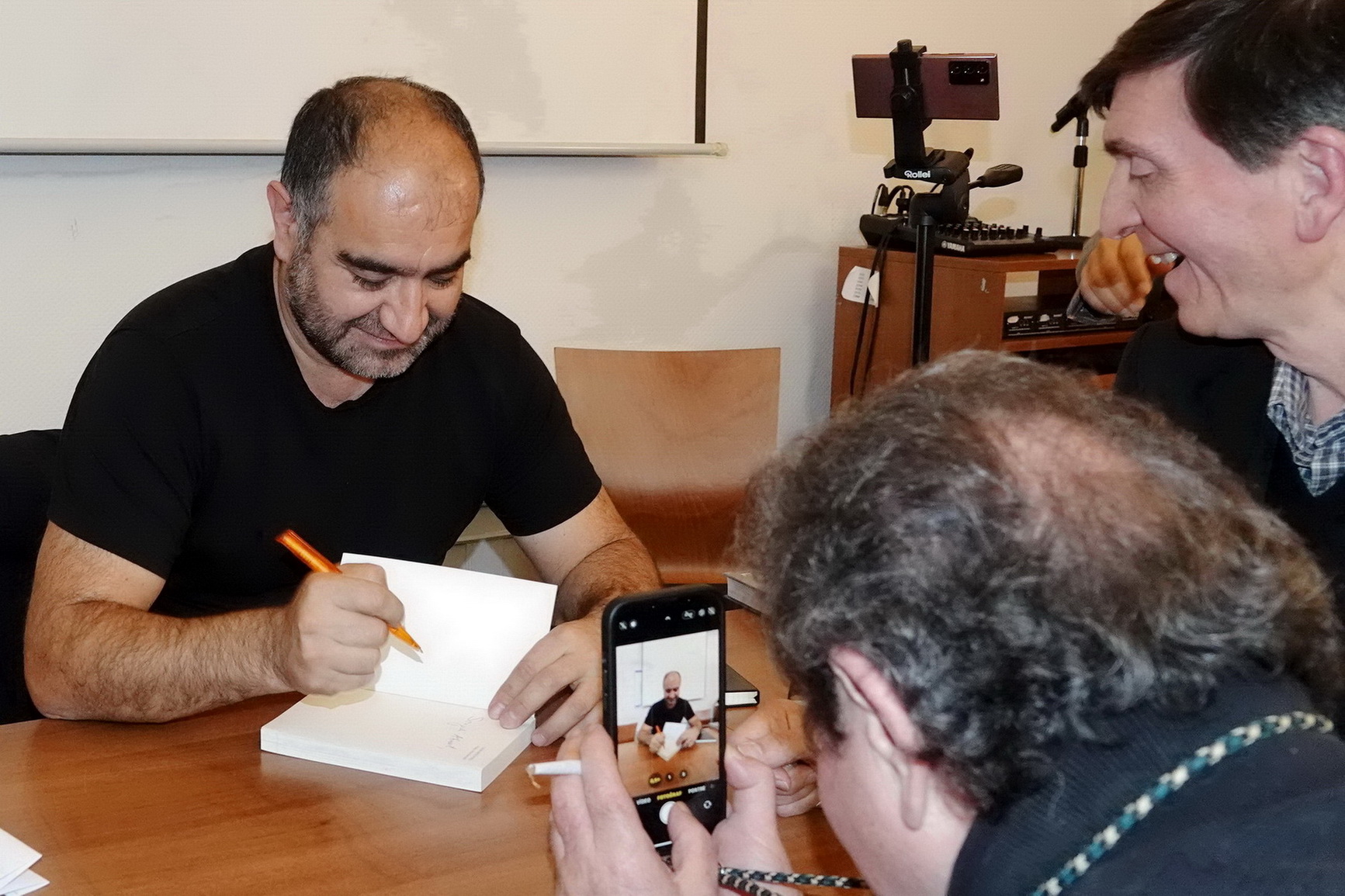 Özcan Mutlu: Beni eğitim kamçıladı