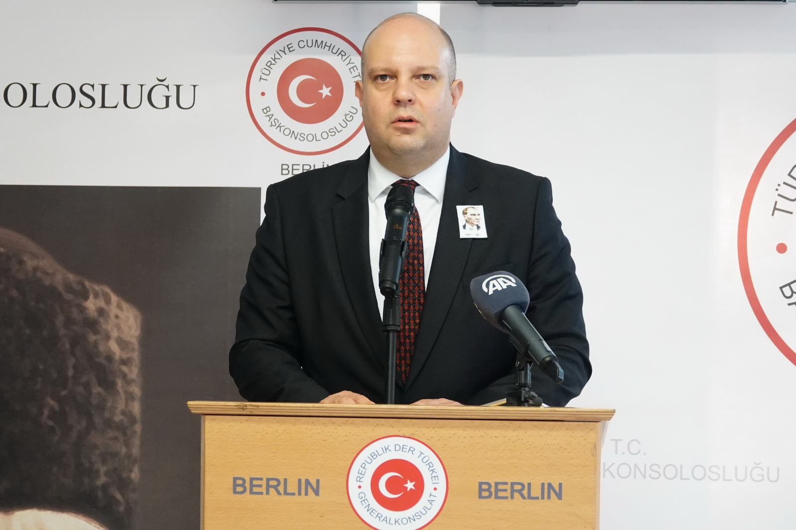 Ulu Önder Atatürk, Berlin`de saygı ve minnet ile anıldı