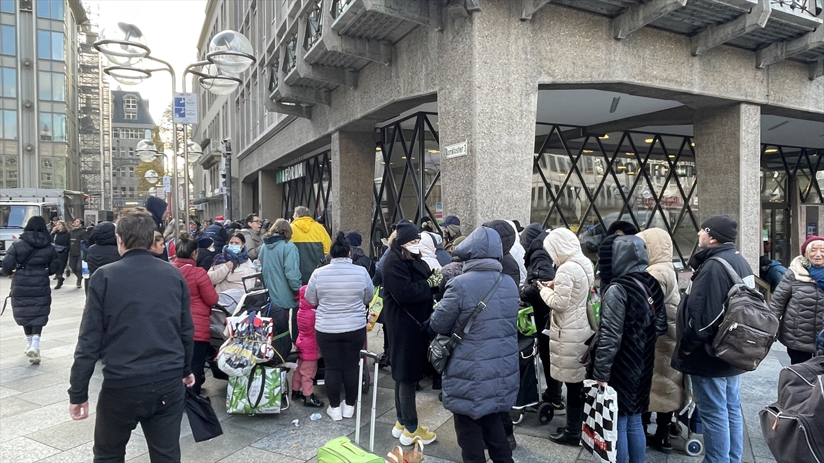 Sokakta yaşayanlar için kış yardımları artırıldı