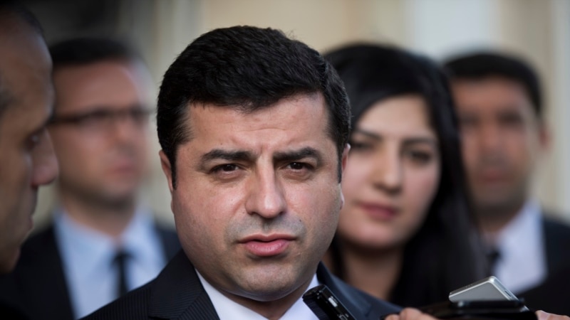 Demirtaş’tan Erdoğan’a çağrı: “Birlikte Öcalan’la görüşelim”